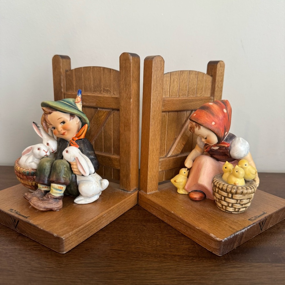 Vintage M. J.  HUMMEL BOOKENDS Chick Girl and Playmates Boy w/ Bunnies Full Bee